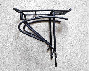 Delta Arka Bagaj Yuvarlak Hatlı Siyah