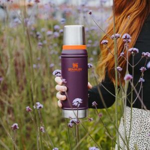 Stanley Klasik Vakumlu Paslanmaz Çelik Termos 0.75 Litre - Mor/Turuncu